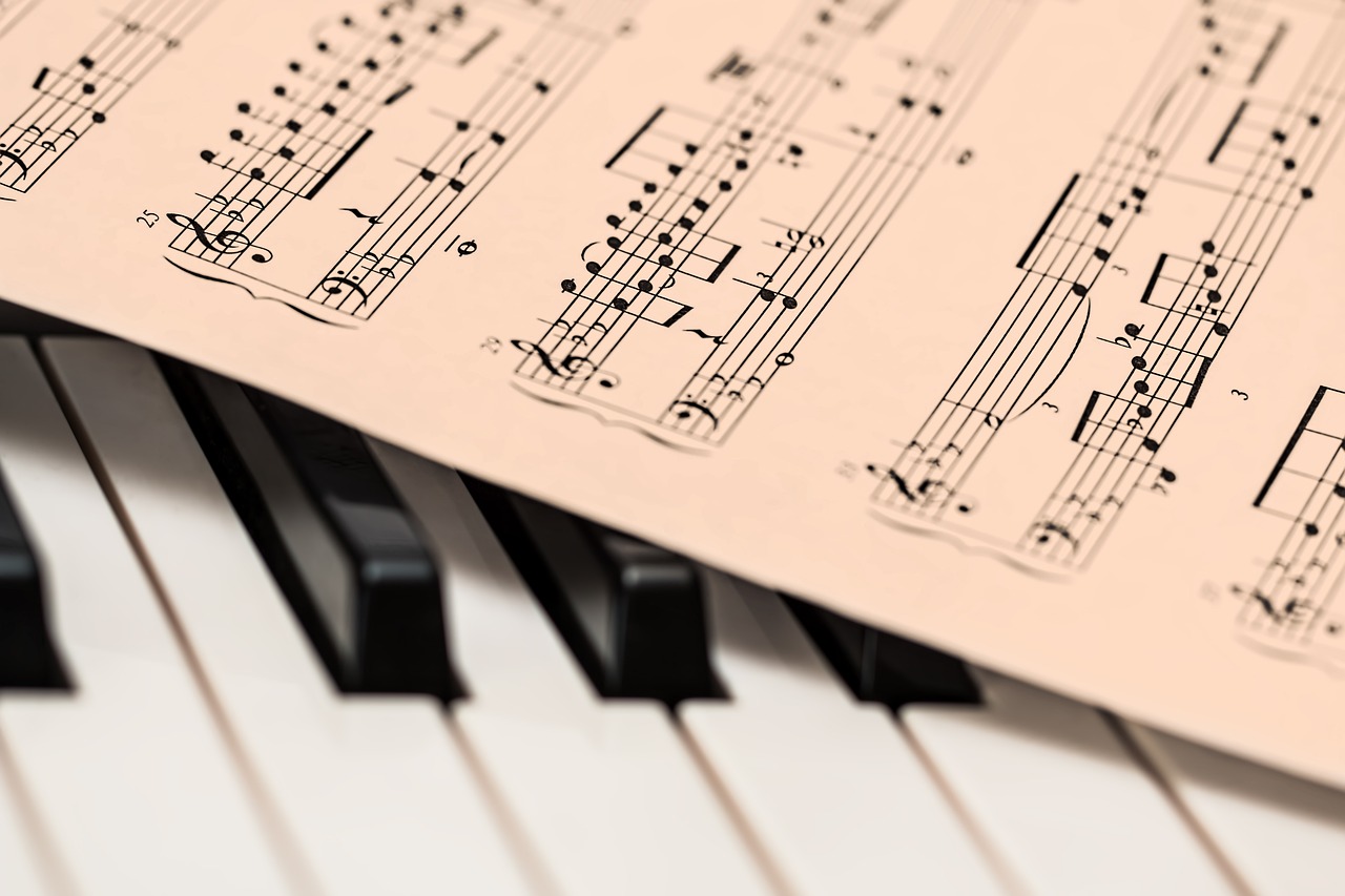Apprendre le piano en ligne : Comment maximiser votre expérience musicale